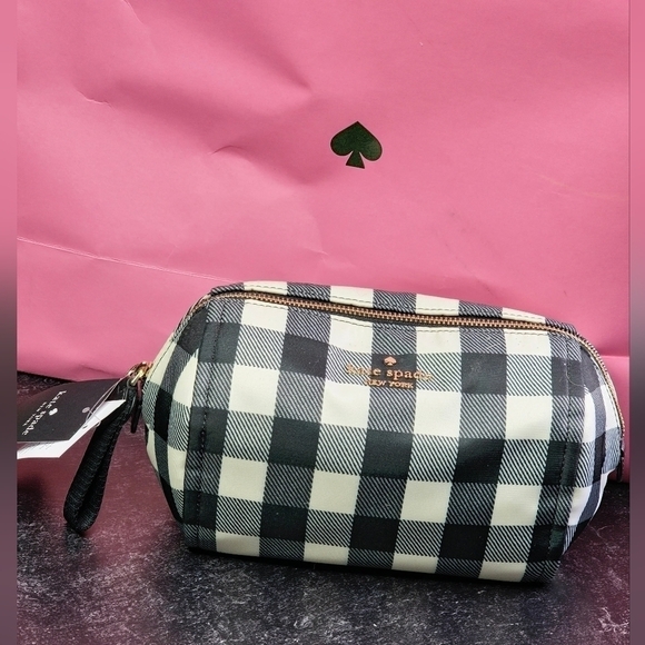 kate spade Handbags - Kate Spade- Chelsea Medium Cosmetic